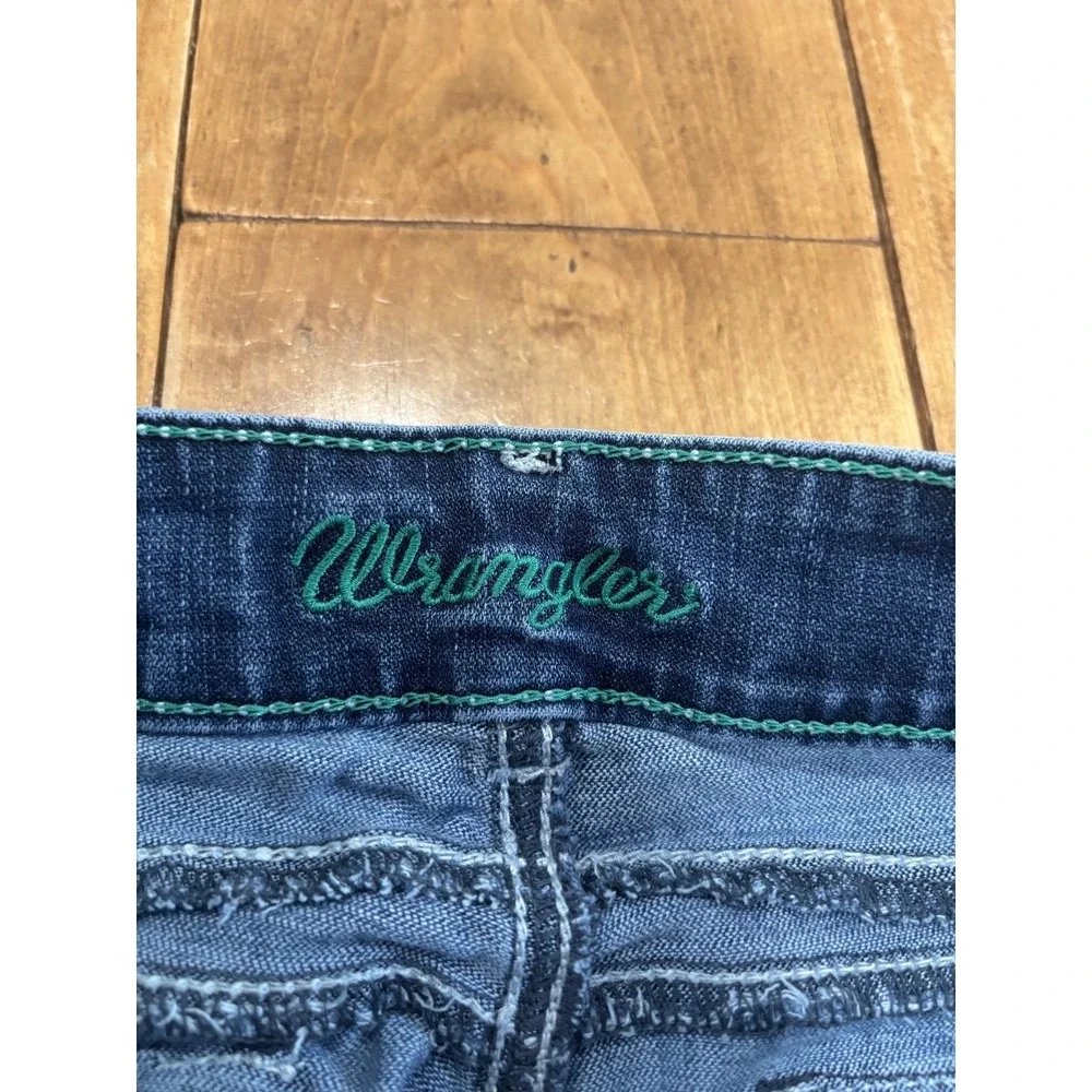 Wrangler Men's Blue Wash Straight Leg Jeans W32 L32 Denim Stretch